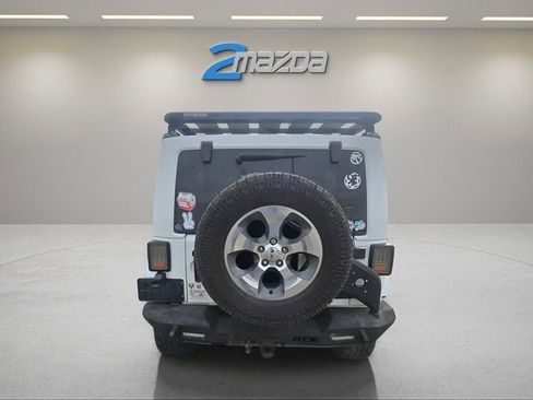 Used 2012 Jeep Wrangler Unlimited Sahara w/ Connectivity Group image 4