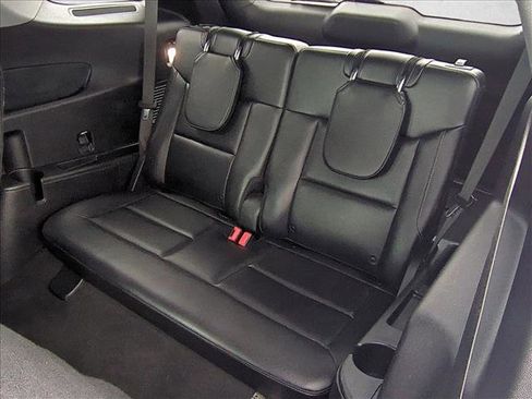 Used 2021 Ford Explorer Limited w/ Equipment Group 301A image 19