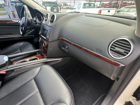 Used 2012 Mercedes-Benz GL 450 4MATIC image 53