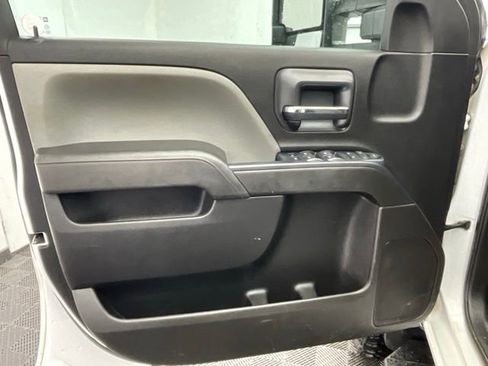 Used 2019 Chevrolet Silverado 2500 W/T image 14