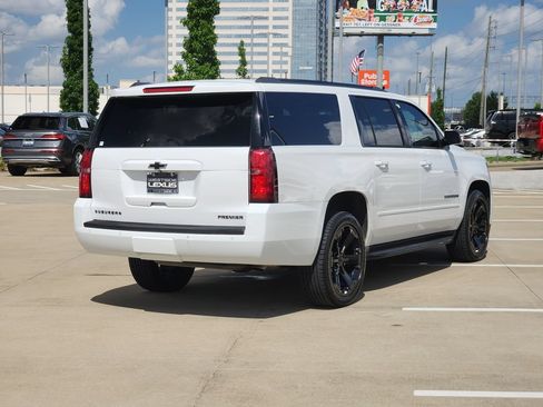 Used 2019 Chevrolet Suburban Premier RWD image 7