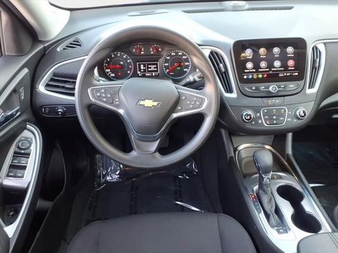 Used 2024 Chevrolet Malibu LT image 16