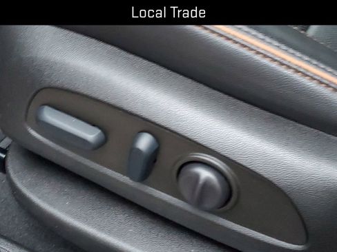 Certified 2022 GMC Acadia AT4 w/ Preferred Package image 7