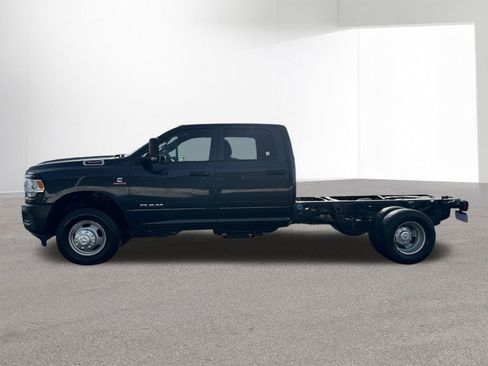 Used 2022 RAM 3500 Tradesman w/ Max Tow Package image 26