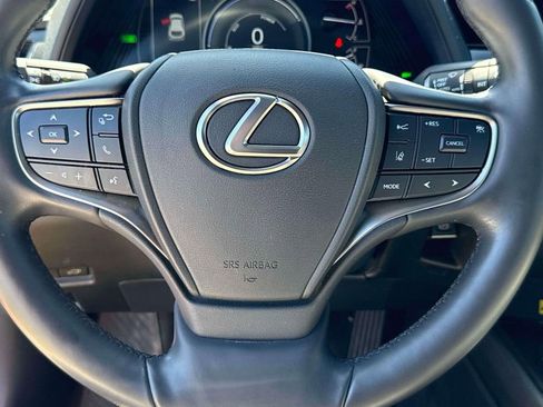 Used 2024 Lexus UX 250h F Sport AWD/4WD image 9