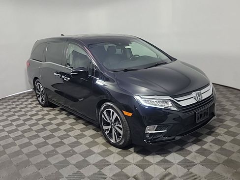 Used 2020 Honda Odyssey Elite image 2