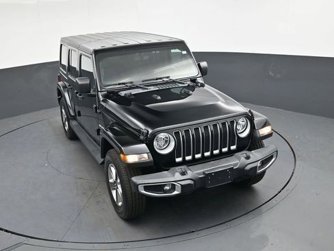 Used 2022 Jeep Wrangler Unlimited Sahara w/ Dual Top Group image 30