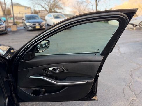 Used 2020 BMW 330i xDrive Sedan w/ Driving Assistance Package image 29