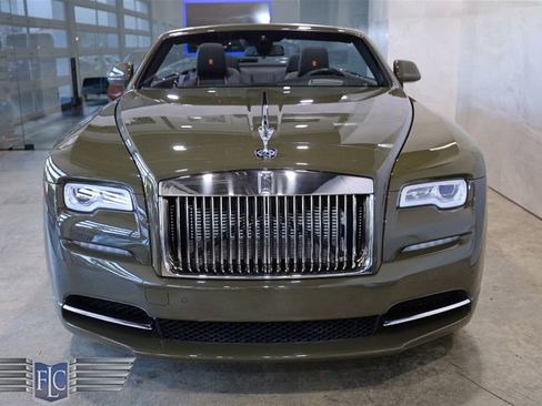 Used 2021 Rolls-Royce Dawn RWD image 7