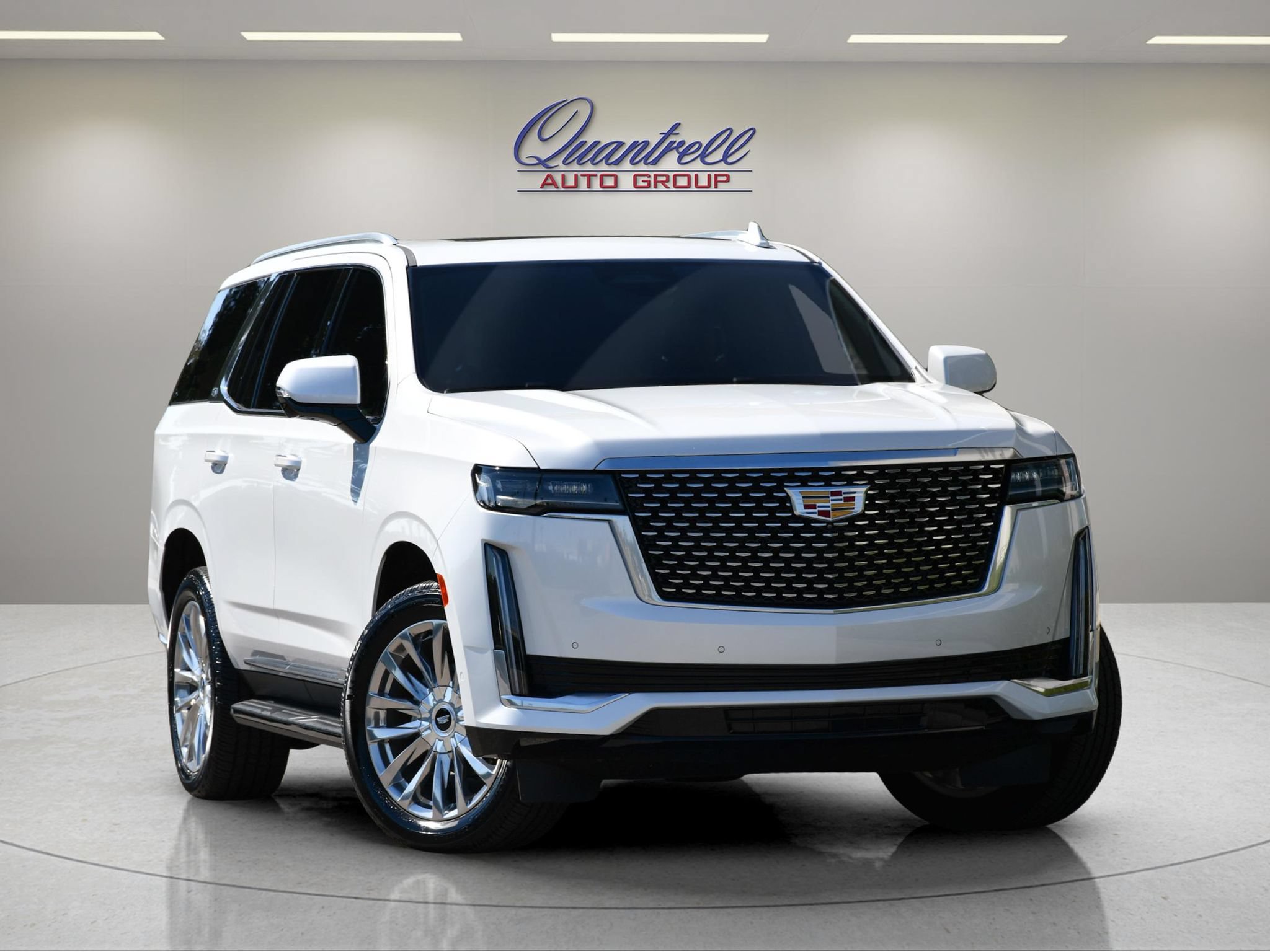 Used 2021 Cadillac Escalade Premium Luxury AWD/4WD image 1