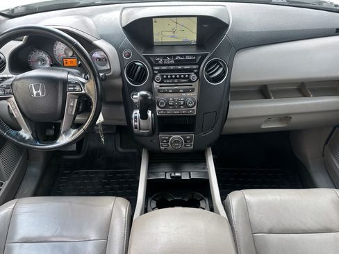 Used 2015 Honda Pilot Touring image 3