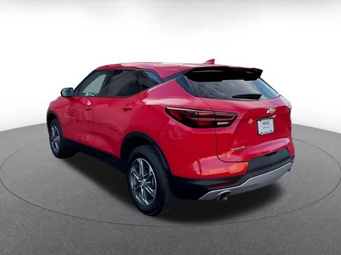 Used 2025 Chevrolet Blazer LT FWD image 10