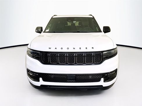 Used 2023 Jeep Wagoneer Series II RWD image 27