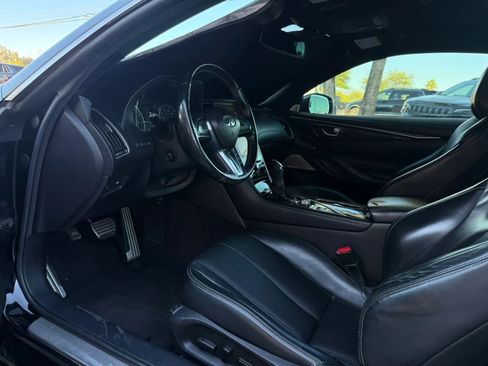 Used 2017 INFINITI Q60 Red Sport 400 image 36