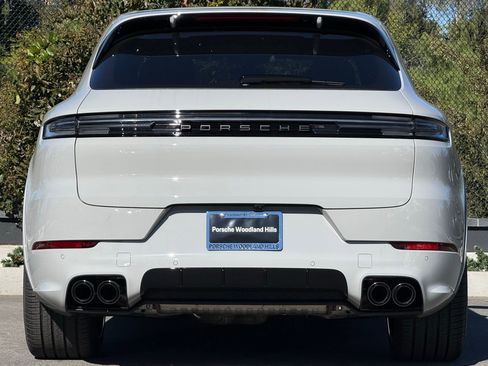 New 2026 Porsche Cayenne GTS AWD/4WD image 6