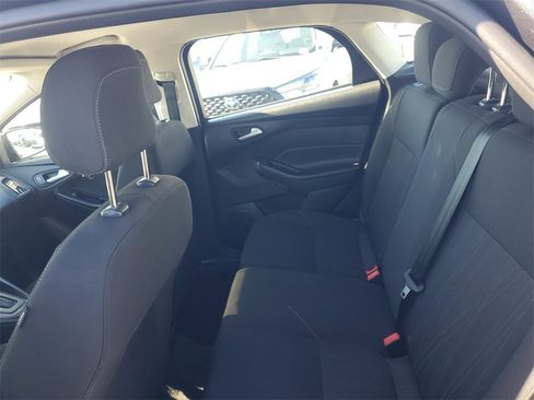 Used 2018 Ford Focus SE image 10