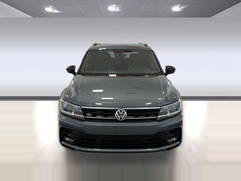 Used 2020 Volkswagen Tiguan SE R-Line FWD image 6