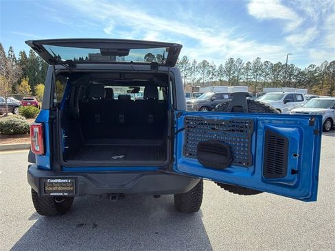 Used 2023 Ford Bronco Wildtrak image 18