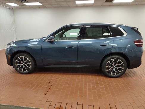 Used 2026 BMW X3 xDrive30i w/ Convenience Package AWD/4WD image 2