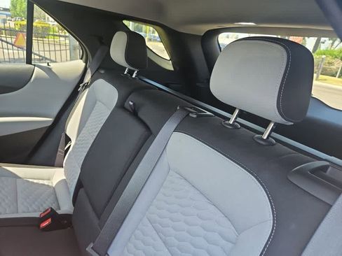 Used 2021 Chevrolet Equinox LT w/ LPO, Floor Liner Package FWD image 11