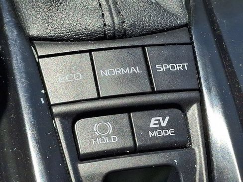 Used 2025 Toyota Camry LE w/ Convenience Package FWD image 23