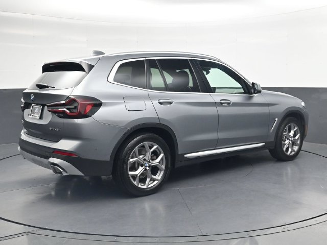 Used 2023 BMW X3 xDrive30i w/ Premium Package AWD/4WD image 4