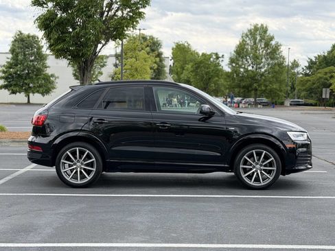 Used 2017 Audi Q3 2.0T Prestige w/ Prestige Package image 7