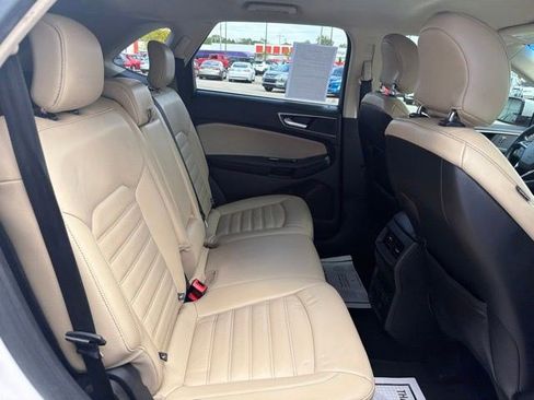 Used 2018 Ford Edge SEL w/ Equipment Group 201A FWD image 19