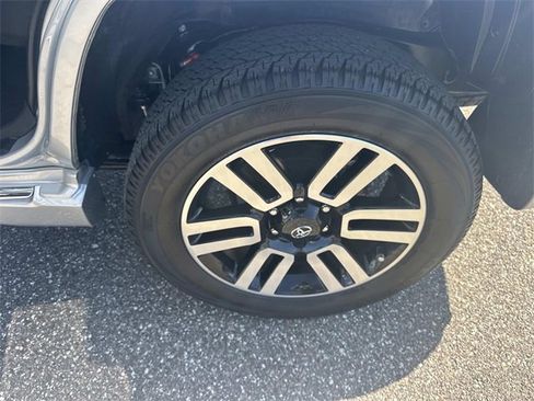 Used 2024 Toyota 4Runner Limited image 11