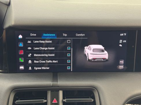 Used 2023 Porsche Taycan 4S w/ Technology Package image 30