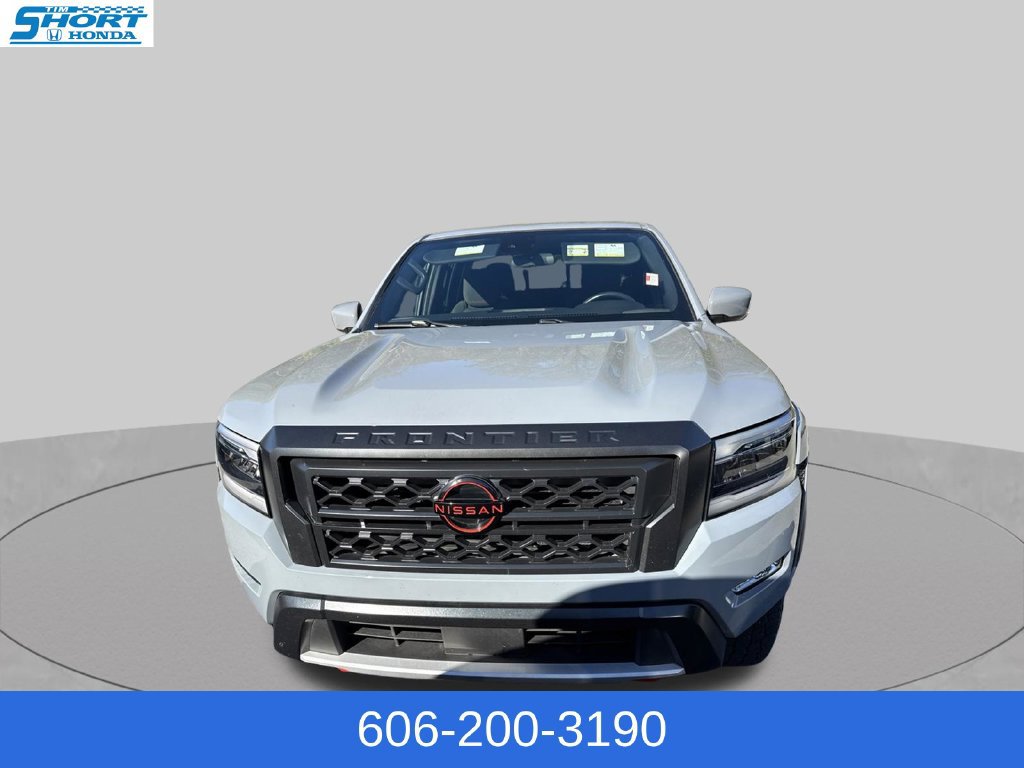 Used 2023 Nissan Frontier PRO-4X w/ Technology Package AWD/4WD image 2