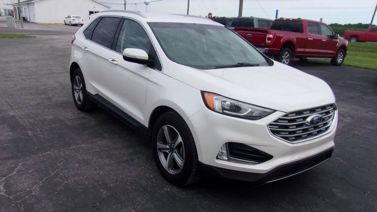 Used 2019 Ford Edge SEL w/ Equipment Group 201A AWD/4WD image 4