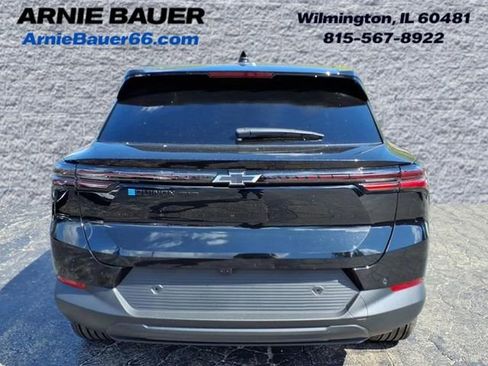 New 2026 Chevrolet Equinox EV LT image 8