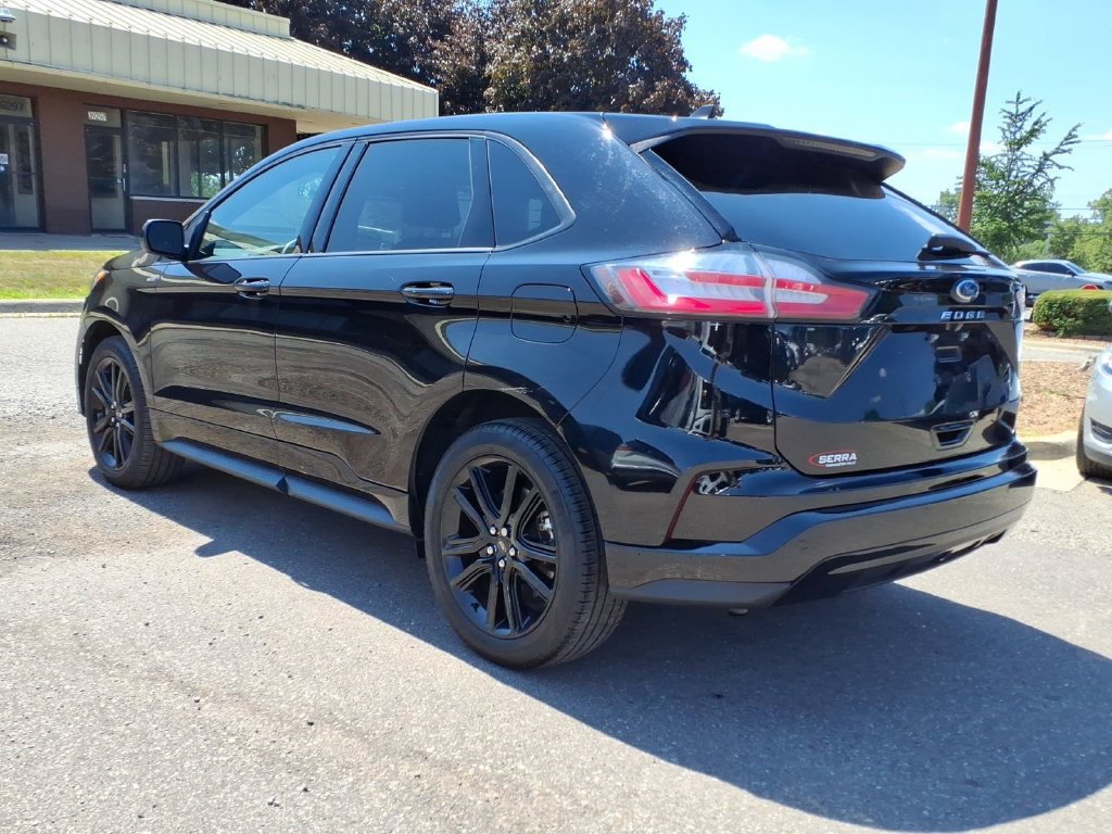 Used 2024 Ford Edge ST-Line AWD/4WD image 6