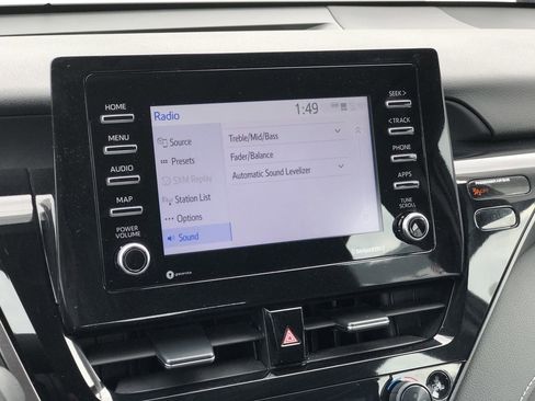 Used 2024 Toyota Camry SE image 18