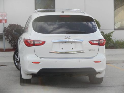 Used 2014 INFINITI QX60 FWD w/ Deluxe Touring Package image 16