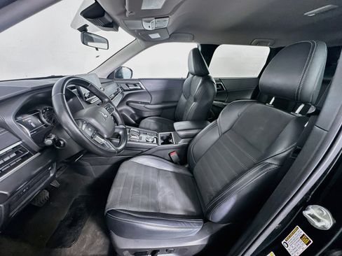Used 2024 Mitsubishi Outlander SE Black Edition AWD/4WD image 13