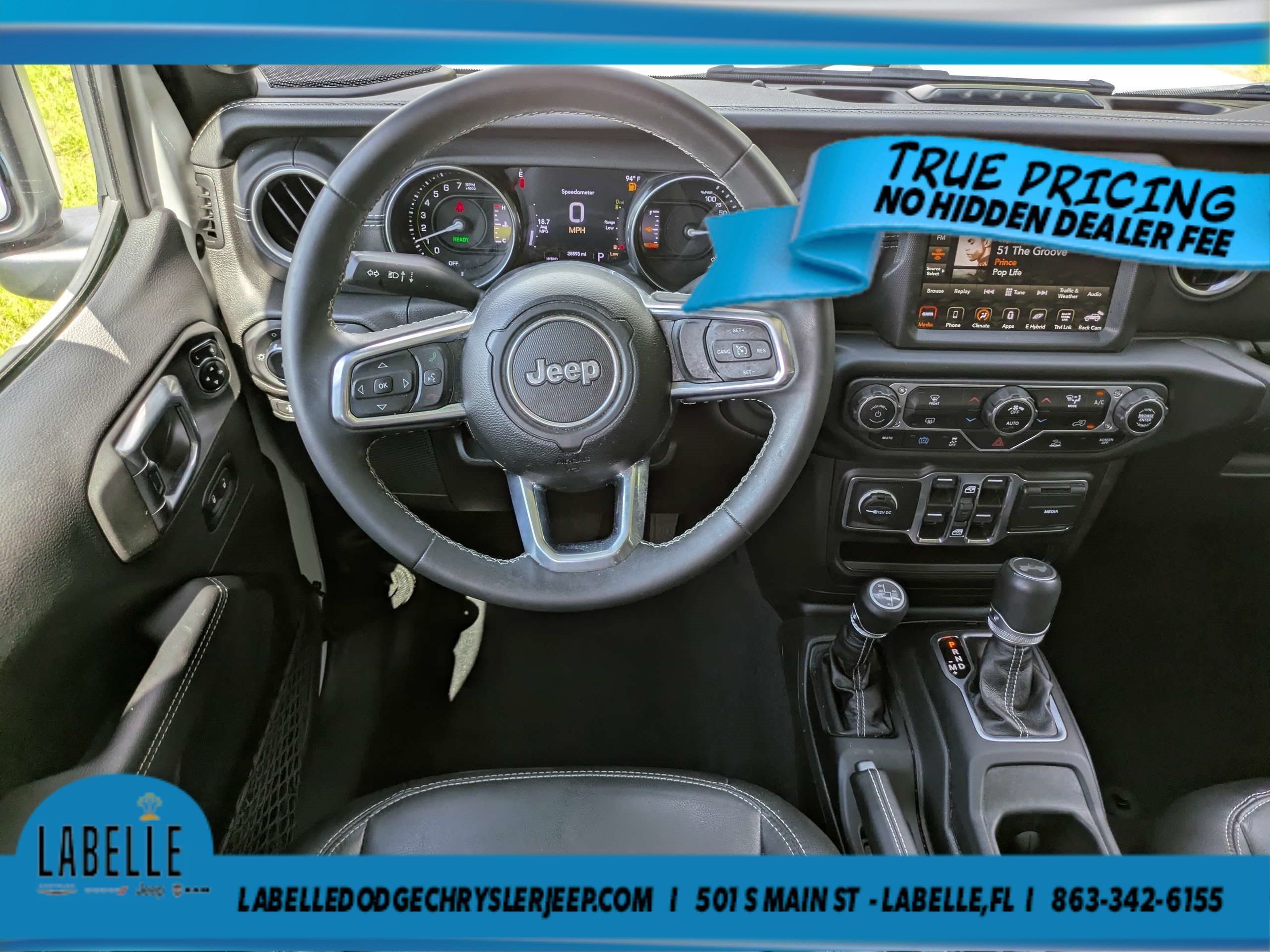 Used 2023 Jeep Wrangler Unlimited Sahara AWD/4WD image 16