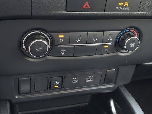 Used 2023 Nissan Frontier SV w/ Technology Package AWD/4WD image 21