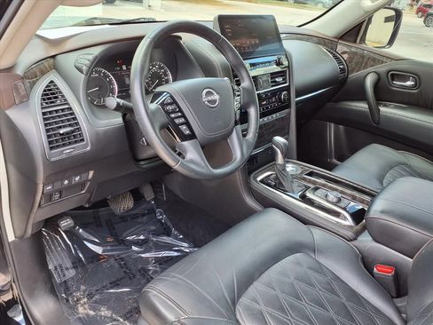 Used 2022 Nissan Armada Platinum w/ Captain's Chairs Package RWD image 21