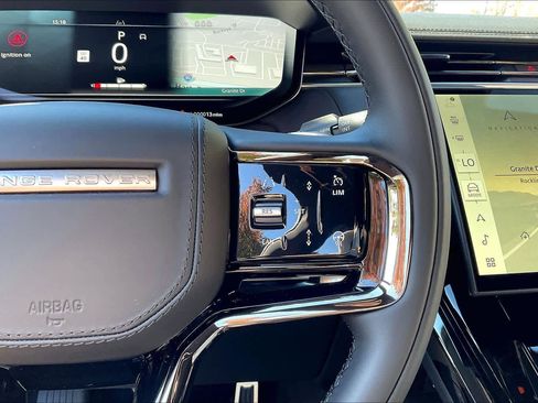 New 2025 Land Rover Range Rover Sport Dynamic SE image 18