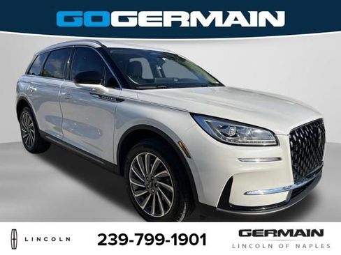 Used 2023 Lincoln Corsair Reserve w/ Towing Package FWD image 8