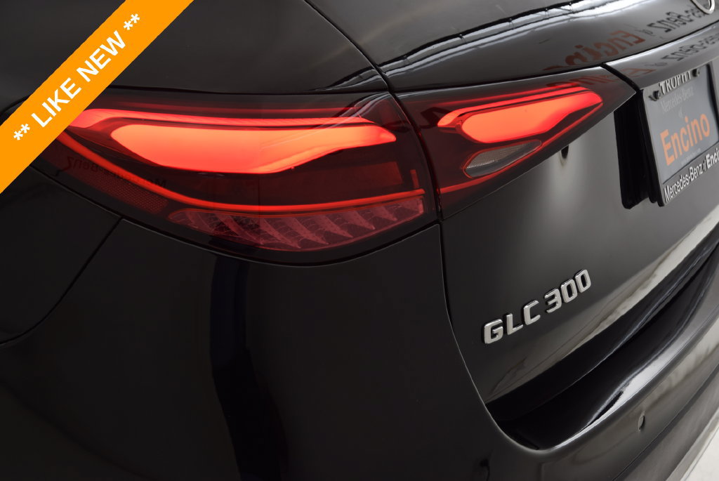 Used 2024 Mercedes-Benz GLC 300 4MATIC image 13