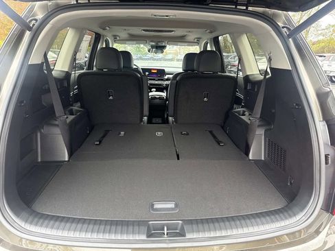 New 2025 Kia Telluride S image 4