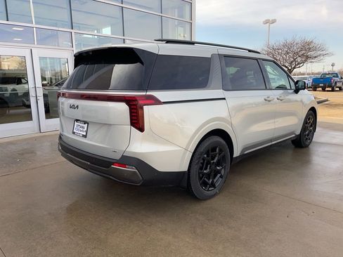 New 2026 Kia Carnival SX Prestige FWD image 5