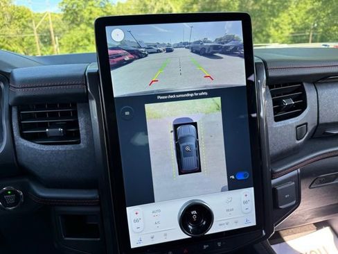 Certified 2022 Ford Expedition Max Limited image 33