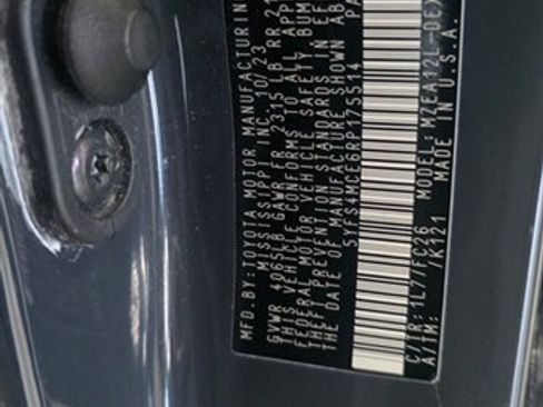 Used 2024 Toyota Corolla SE FWD image 32