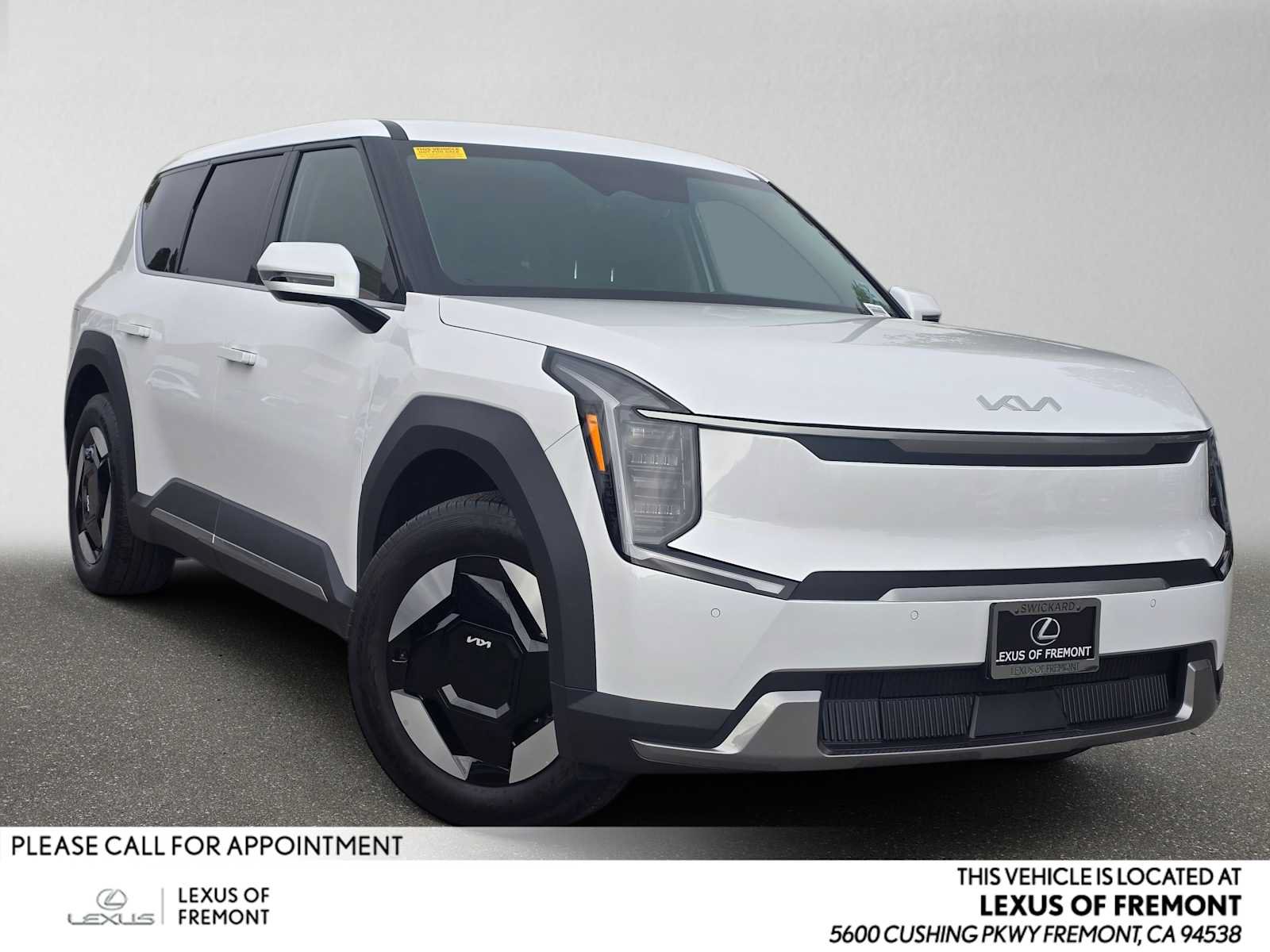 Used 2026 Kia EV9 Light RWD image 1
