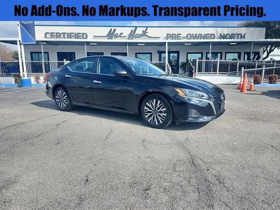Used 2025 Nissan Altima 2.5 SV