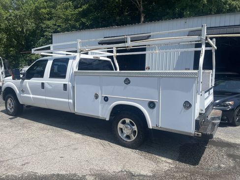 Used 2012 Ford F350 XL w/ PWR Equipment Group AWD/4WD image 4